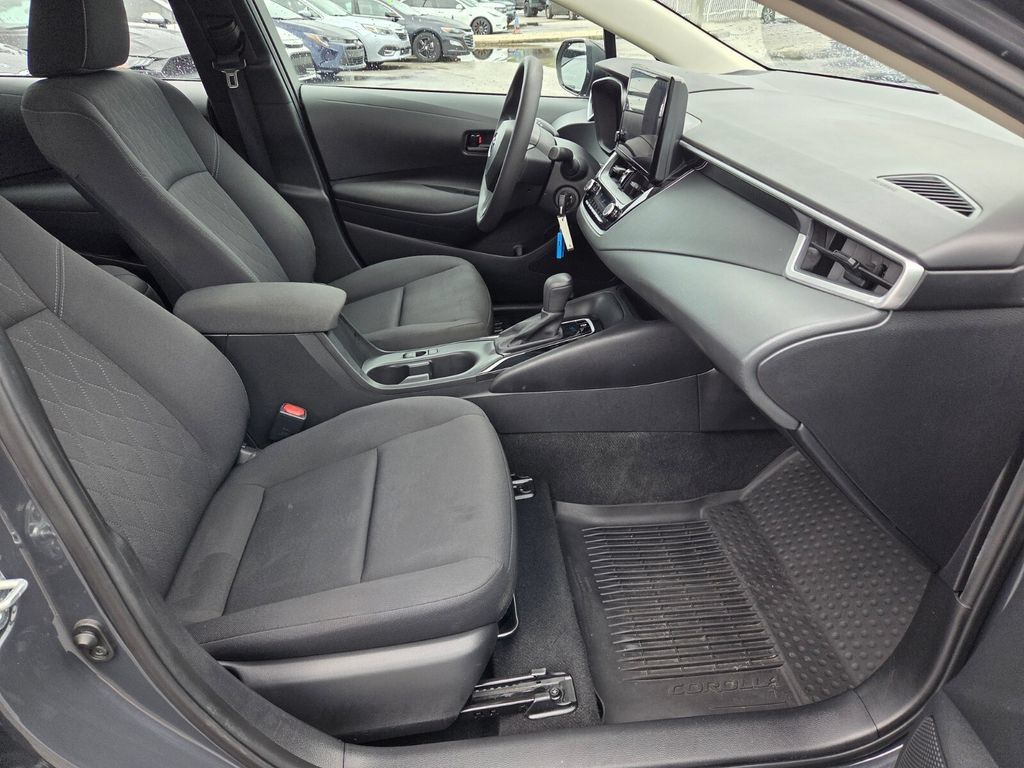 Used 2023 Toyota Corolla LE FWD image 16