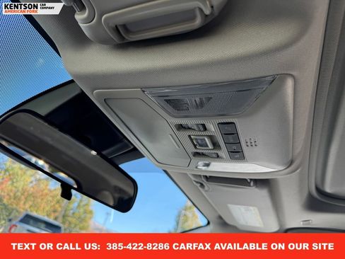 Used 2025 Toyota RAV4 XLE Premium image 31