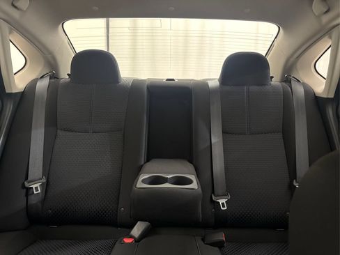 Used 2018 Nissan Sentra SR FWD image 33