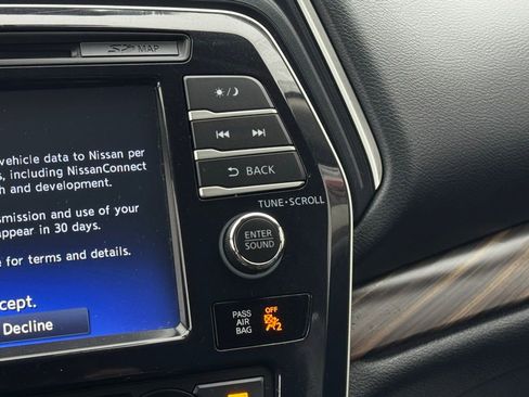 Used 2018 Nissan Maxima Platinum image 45