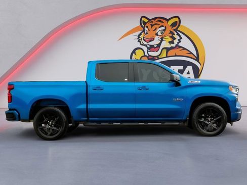 Used 2023 Chevrolet Silverado 1500 RST w/ Z71 Off-Road Package AWD/4WD image 4