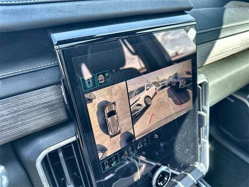 New 2026 GMC Acadia Denali w/ Super Cruise Package image 29