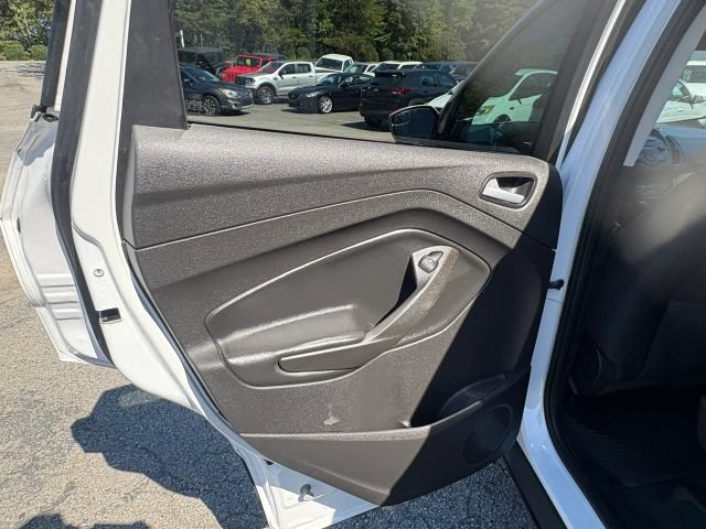 Used 2017 Ford Escape SE FWD image 10