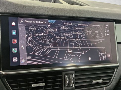 Certified 2023 Porsche Cayenne AWD/4WD image 18