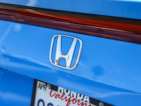 Certified 2023 Honda Civic Sport image 25
