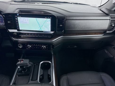 Used 2023 GMC Sierra 1500 SLT w/ SLT Premium Package image 28