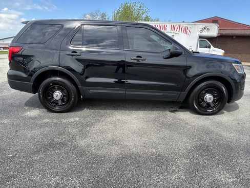 Used 2017 Ford Explorer 4WD Police Interceptor w/ 2-tone Vinyl Package #1 image 4