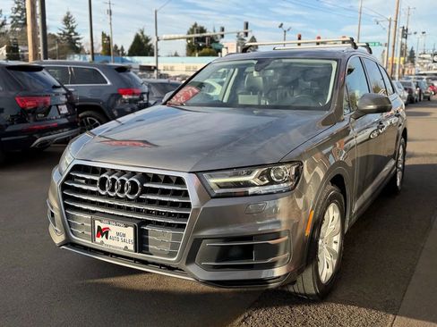 Used 2017 Audi Q7 3.0T Premium image 6
