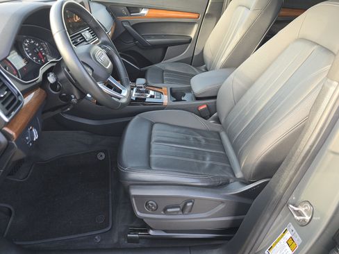 Certified 2023 Audi Q5 2.0T Premium w/ Convenience Package image 19