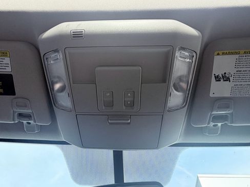 Used 2017 Toyota Tundra Limited AWD/4WD image 18