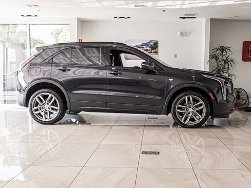 Used 2022 Cadillac XT4 Sport image 9