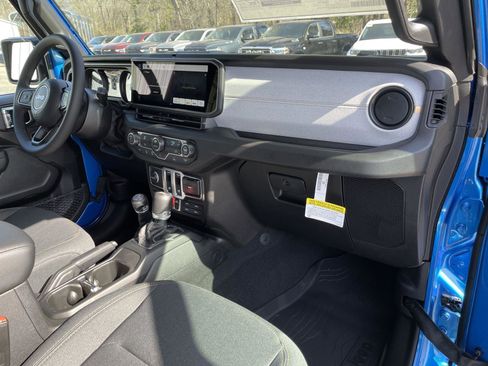 New 2026 Jeep Wrangler Sport AWD/4WD image 36