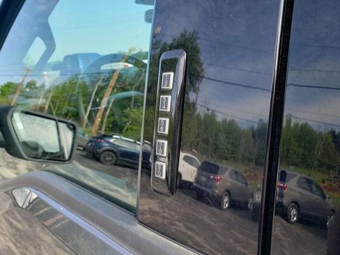 Used 2022 Ford F150 XLT w/ Equipment Group 302A High AWD/4WD image 12