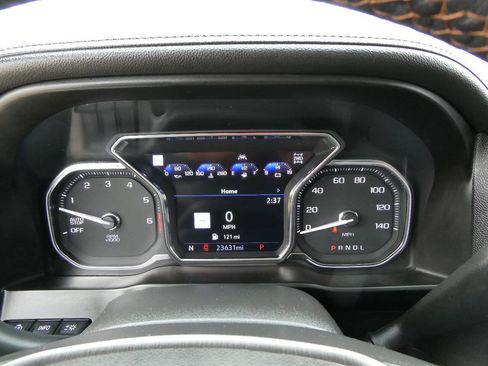 Used 2021 GMC Sierra 1500 AT4 w/ Technology Package AWD/4WD image 14
