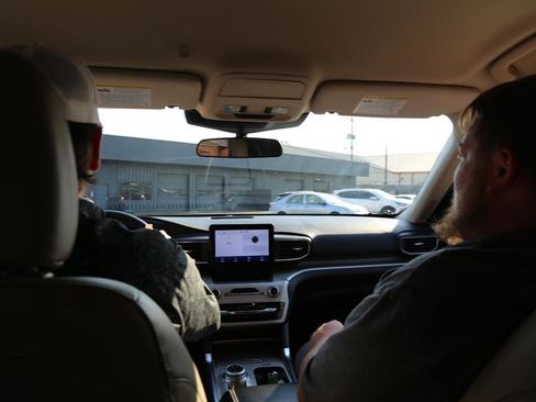 Used 2023 Ford Explorer XLT w/ Equipment Group 202A image 39