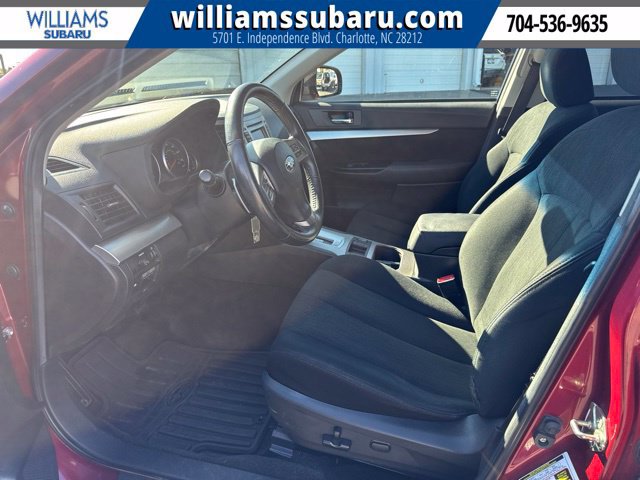 Used 2014 Subaru Outback 2.5i Premium w/ Moonroof Package AWD/4WD image 9