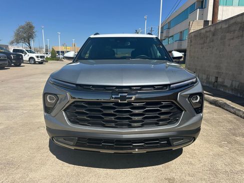 Used 2025 Chevrolet TrailBlazer ACTIV w/ Convenience Package image 2
