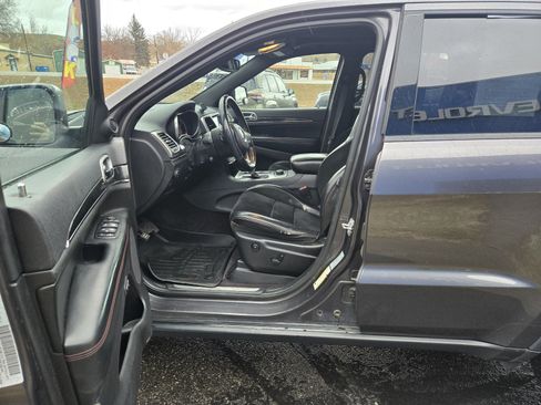 Used 2017 Jeep Grand Cherokee Trailhawk w/ Trailhawk Luxury Group image 9