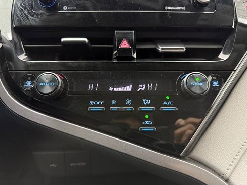 Used 2024 Toyota Camry LE image 17