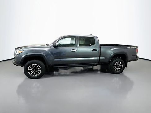 Used 2020 Toyota Tacoma TRD Off-Road image 4
