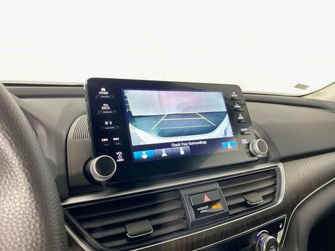Used 2020 Honda Accord EX image 16