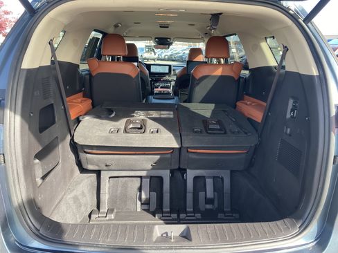 Used 2022 Kia Carnival SX image 24