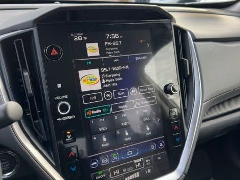 Used 2024 Subaru Crosstrek 2.0i Premium image 11