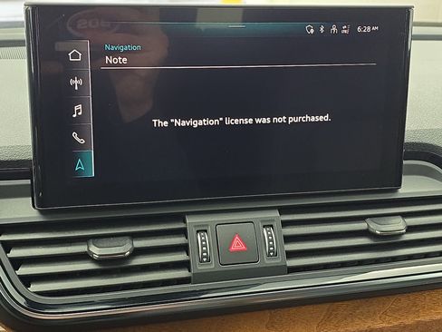 Used 2022 Audi Q5 2.0T Premium w/ Convenience Package image 22