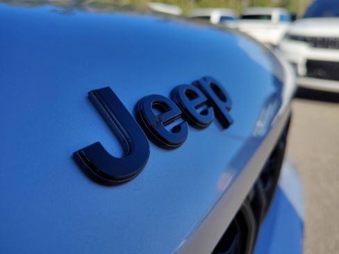 New 2025 Jeep Grand Cherokee L Limited image 2