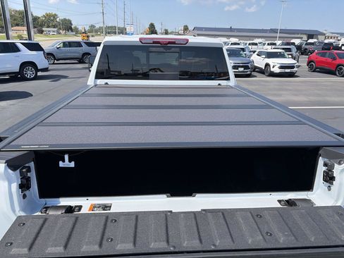 Used 2026 GMC Sierra 2500 Denali Ultimate AWD/4WD image 6