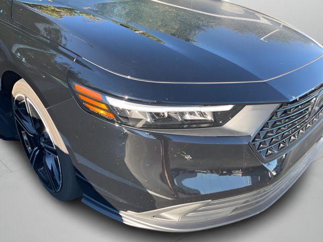Used 2025 Honda Accord Sport image 2