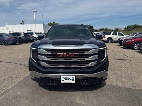 Used 2023 GMC Sierra 1500 SLE AWD/4WD image 2