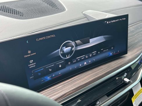 New 2026 BMW X5 xDrive40i w/ Executive Package image 25