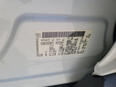 Used 2023 Nissan Rogue S AWD/4WD image 30