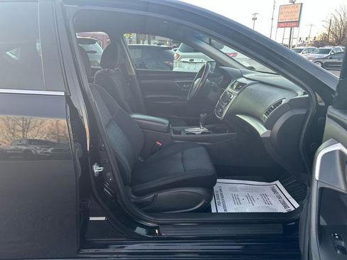 Used 2017 Nissan Altima 2.5 SV image 18