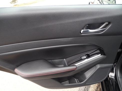 Used 2024 Nissan Altima 2.5 SR image 32