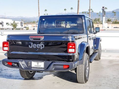 New 2026 Jeep Gladiator Sport image 8