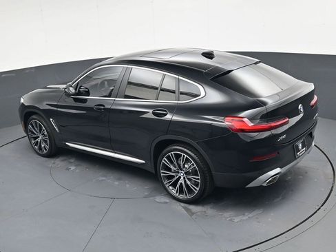 Used 2025 BMW X4 xDrive30i w/ Premium Package image 22