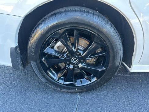 Used 2023 Honda Odyssey Sport image 36