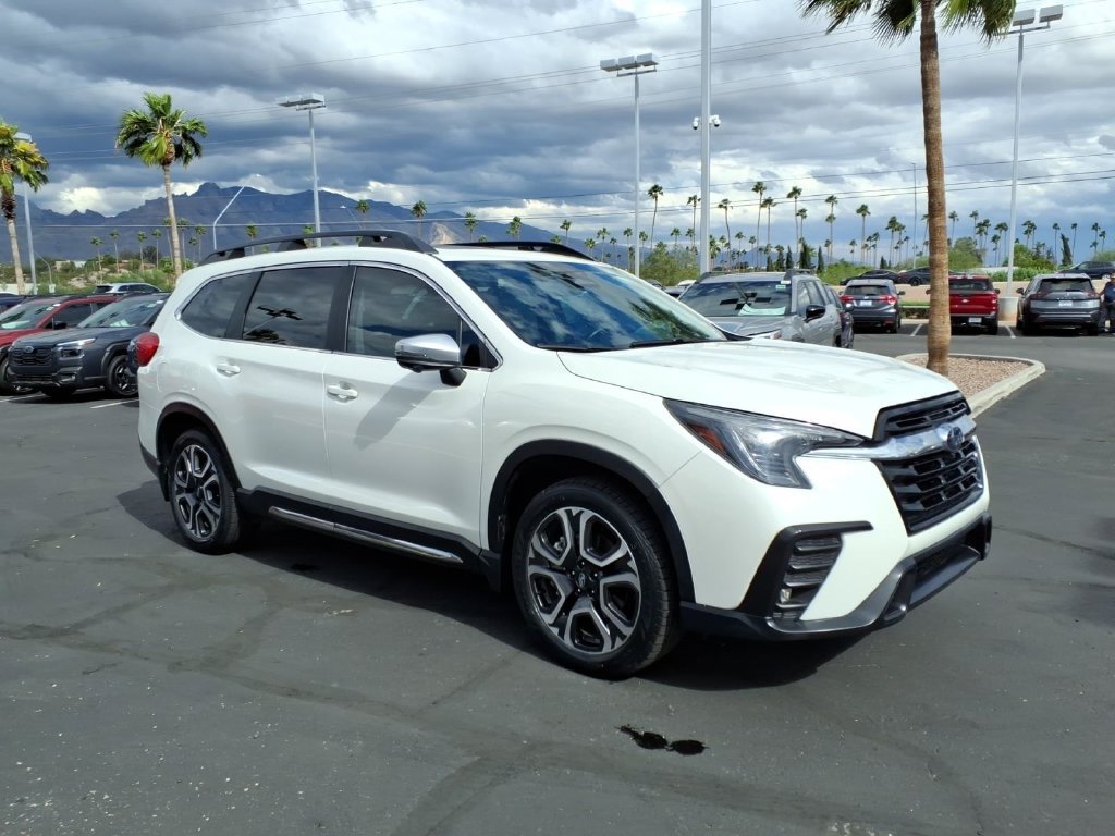Used 2023 Subaru Ascent Limited w/ Technology Package AWD/4WD image 31