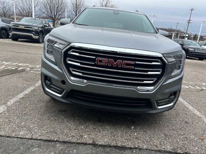 Used 2024 GMC Terrain SLT