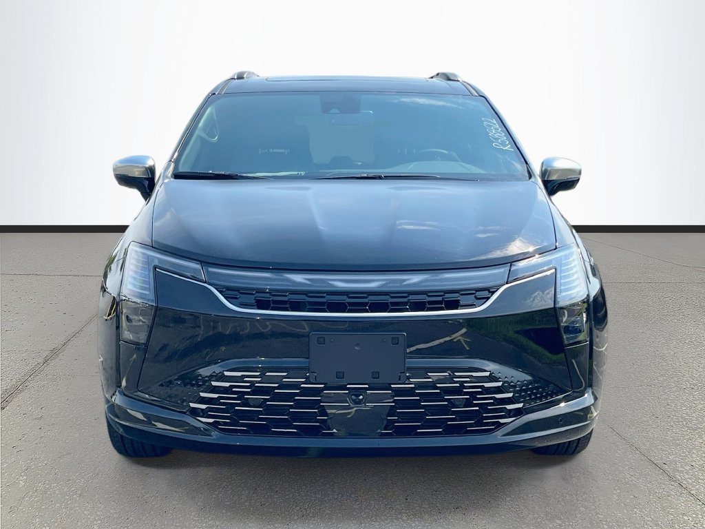 New 2027 Chrysler Pacifica Pinnacle w/ Theater Group FWD image 2