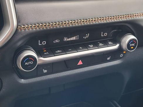 Used 2025 MAZDA CX-50 AWD 2.5 Hybrid w/ Premium Pkg image 13