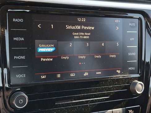 Used 2020 Volkswagen Passat 2.0T SE image 14