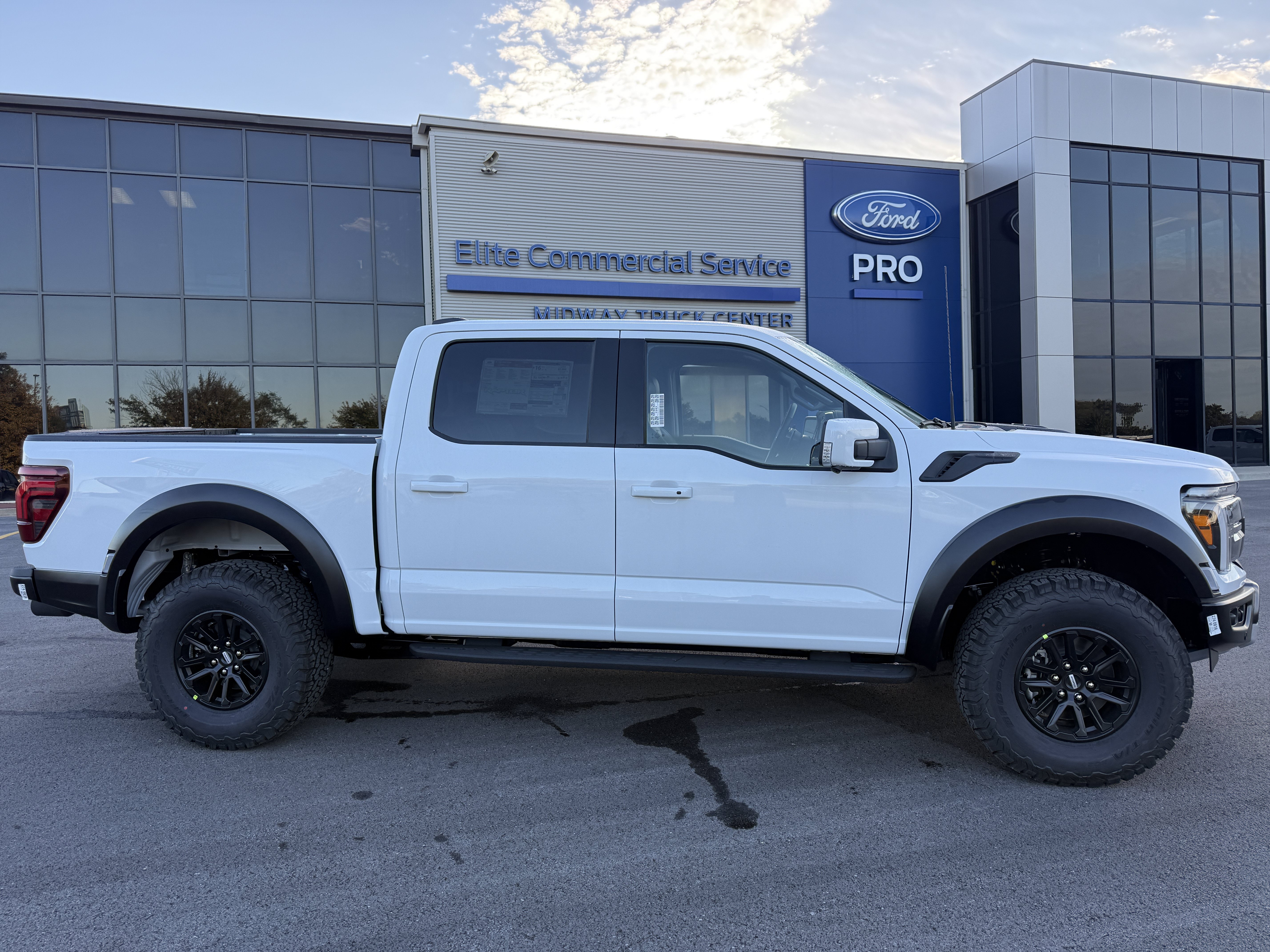 New 2026 Ford F150 Raptor AWD/4WD image 1