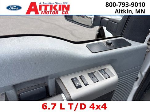Used 2015 Ford F250 XLT w/ XLT Value Package image 8