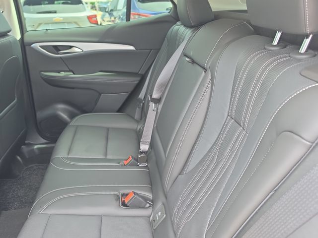 Used 2025 Buick Envision Avenir AWD/4WD image 13