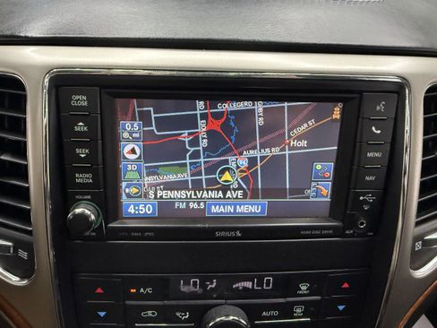 Used 2012 Jeep Grand Cherokee Overland AWD/4WD image 18