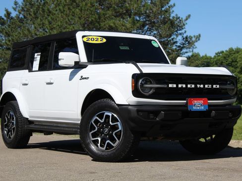 Used 2022 Ford Bronco Outer Banks AWD/4WD image 1