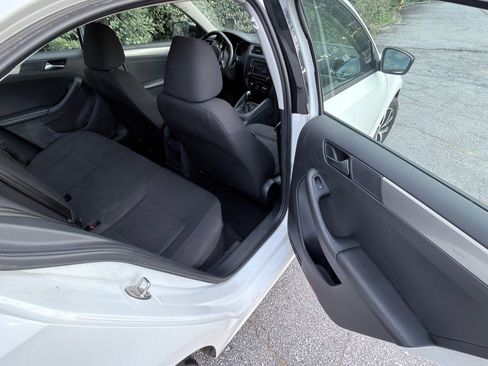 Used 2016 Volkswagen Jetta SE FWD image 20